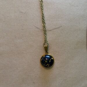 Elegant Blue and Gold Pendant Necklace